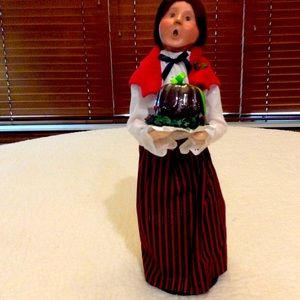 Byers Choice Caroler: Chocolates Family Woman